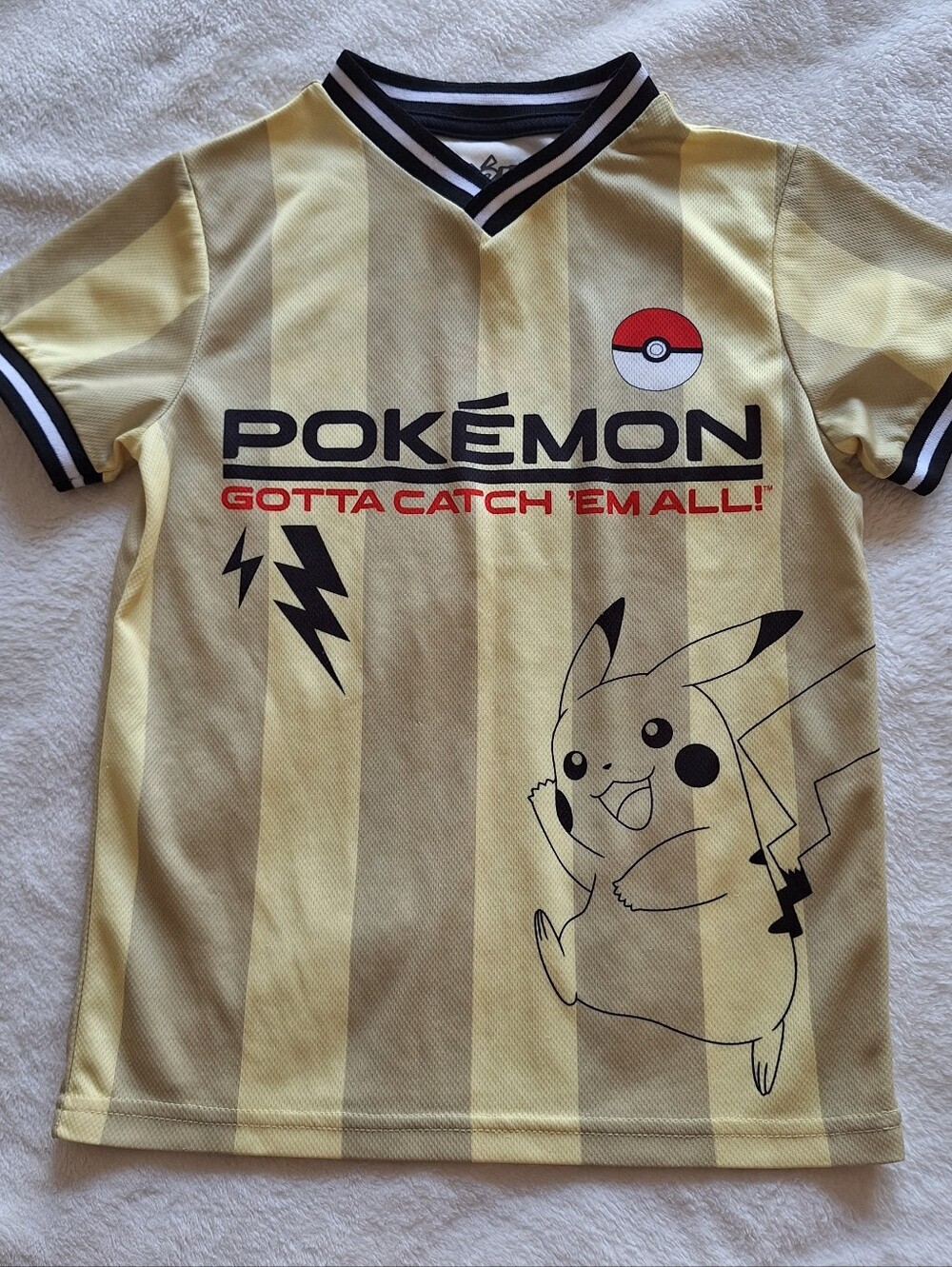 Pokémon Pikachu Kids Soccer Jersey Yellow Mesh Graphic T-Shirt Youth Small S